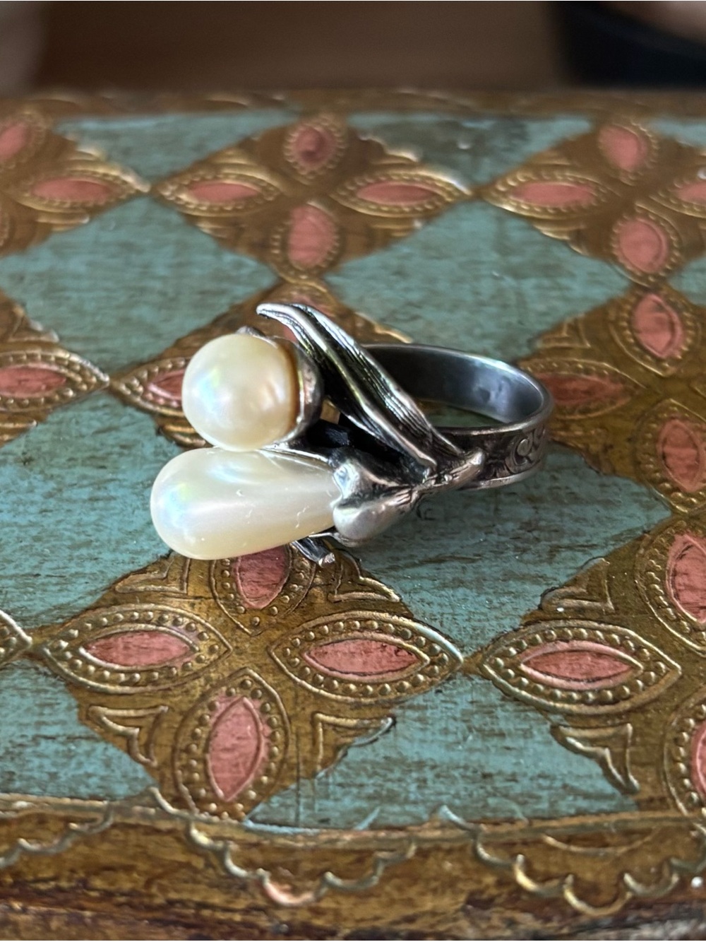 Vintage Silver Tone and Faux Pearl Art Nouveau Style Ring / Size 9.5 adjustable